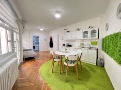 2S STAN U STROGOM CENTRU GRADA