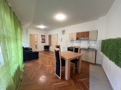 2S STAN U STROGOM CENTRU GRADA